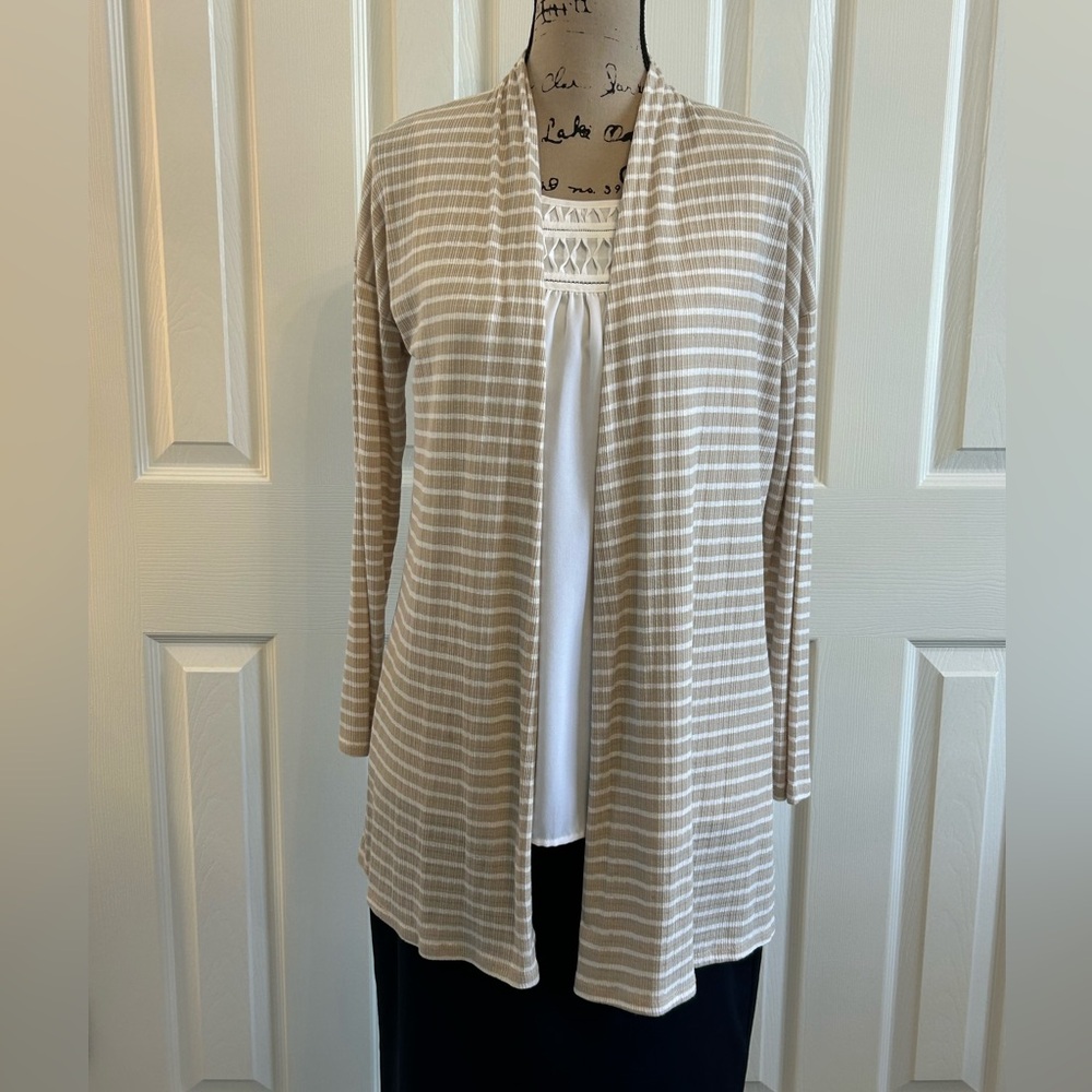 Como Blu tan/white stripe open front cardigan 
medium.